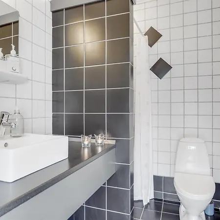 Ala - 80m From The Sea By Interhome